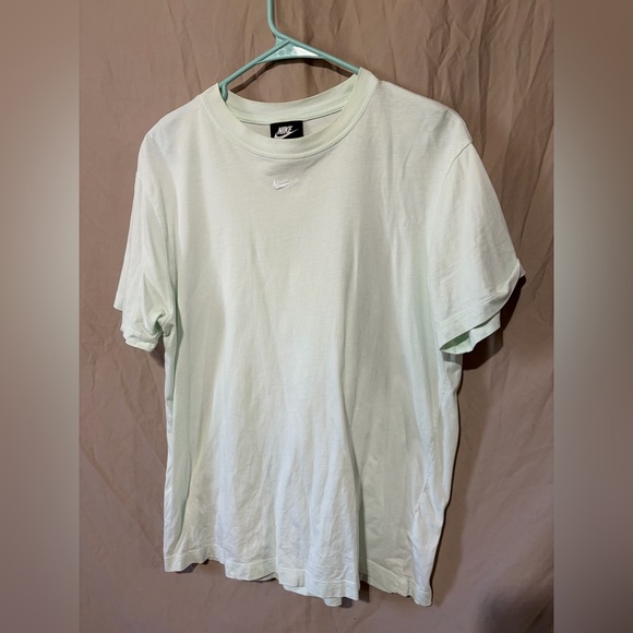 Nike Tops - Nike T-shirt